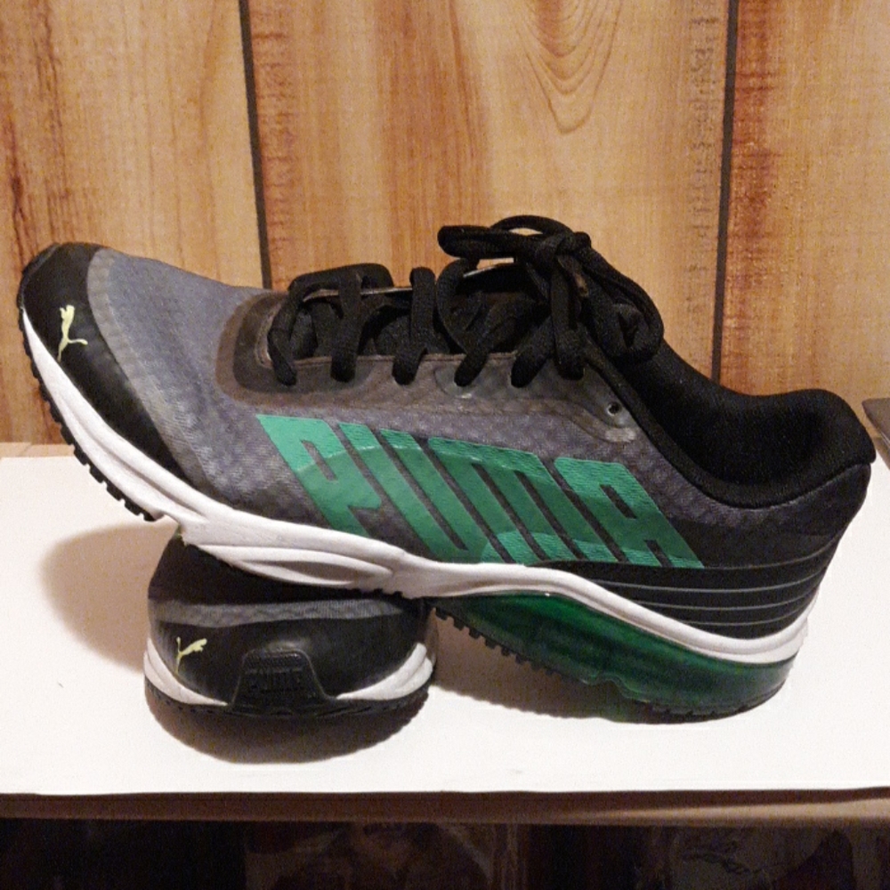 Mens Puma running  eco ortholite sneakers